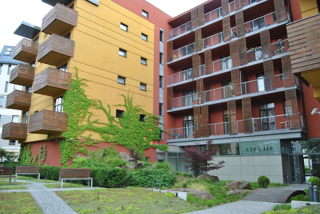 Royal Apartments - Apartamenty Jagielly Wrocław Extérieur photo